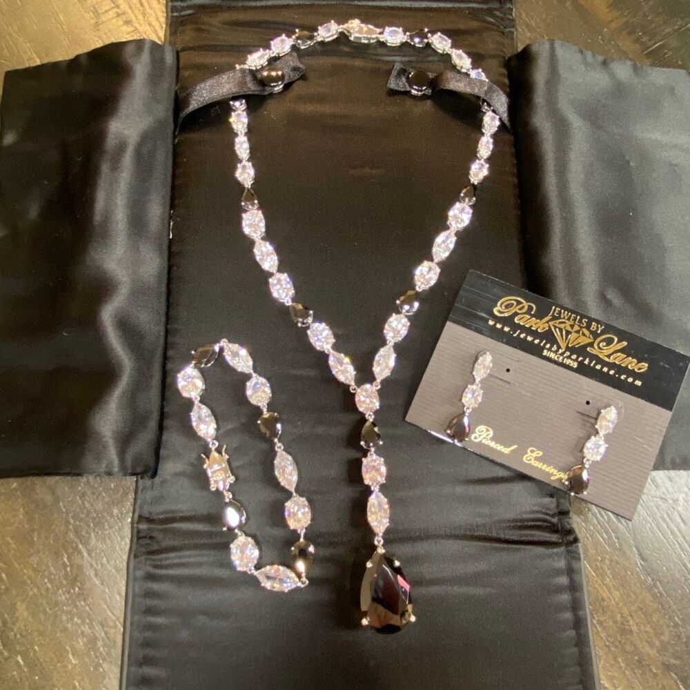 Formal Jewelry Park Lane Crystal & Black Stone Necklace Bracelet Earring Set